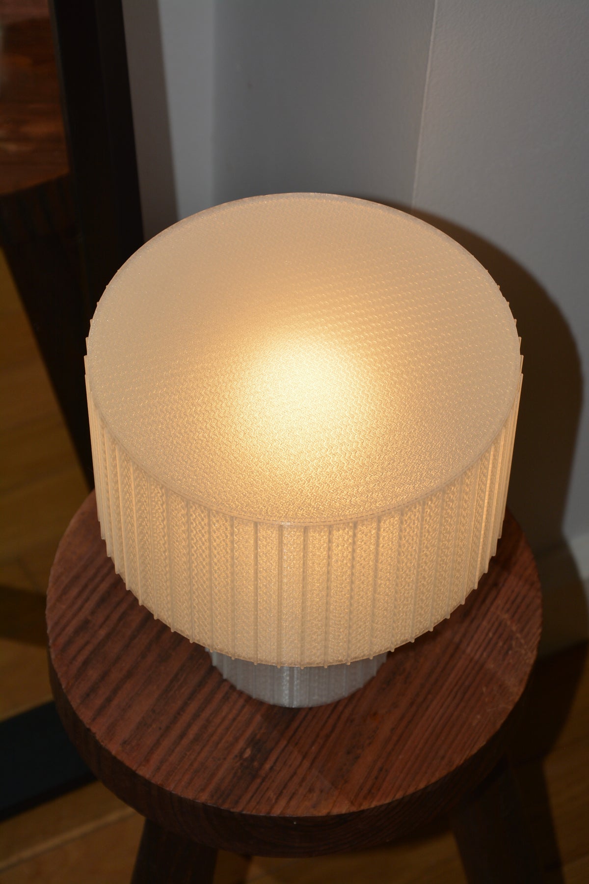Lampe Ema - Blanche